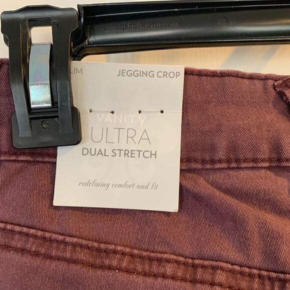 Vanity Plum Colored Jegging Crop Jeans - Picture 6 of 8